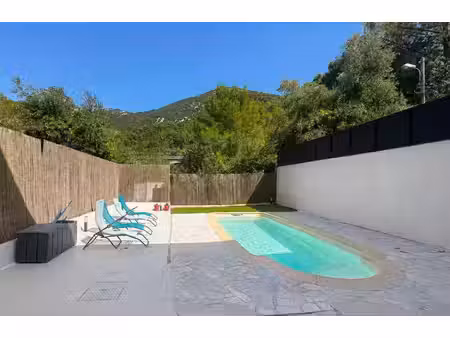 grave de peille  maison individuelle  terrain arboré  piscine  calme  nombreux...