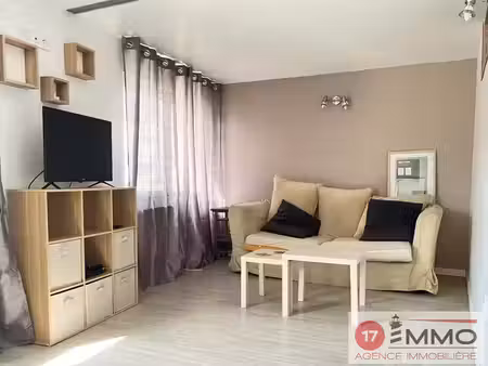 location appartement 2 pièces 45m2 saint-vivien 17220 - 744 € - surface privée