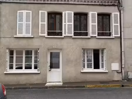 maison à villeneuve-l’archevêque (89190)