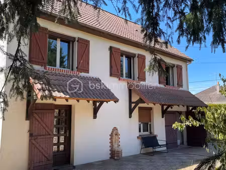 maison traditionnelle de 118 m² à saint-dye-sur-loire