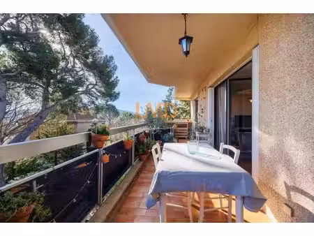 la figone/ st jean du désert 13012 - t3 83m2 - terrasse 18m2