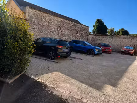 location parking etampes 91150