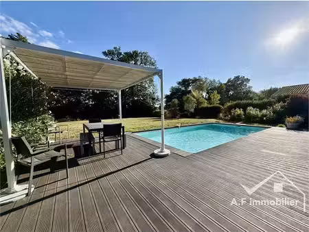 maison - 148m ²