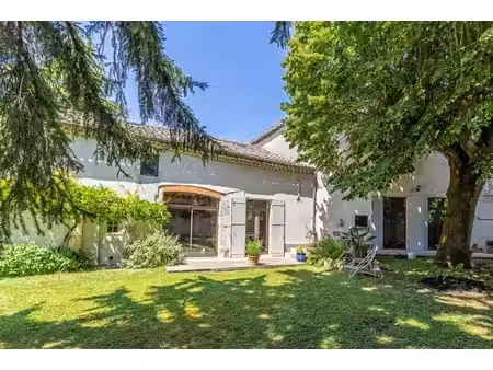village house with garden and garage
