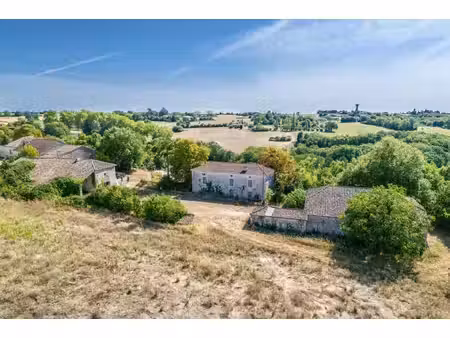 maison en pierre à renover avec 3 granges