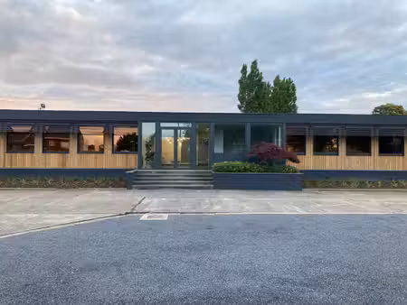 commercieel te huur in kortrijk