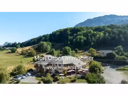 référence : 6199-bau - maison de 450m² - restaurant - terrasse - parking privé -st jean de