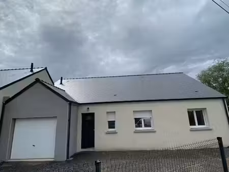location maison 4 pièces  85.30m²  issé