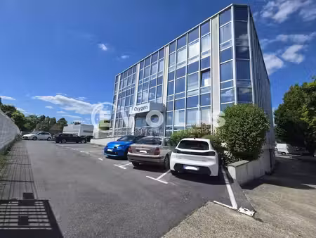 location bureaux les ulis 91940 18m² à 40m²