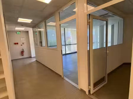 location bureaux narbonne 11100 466m²