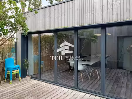 location bureaux treillieres 44119 220m²