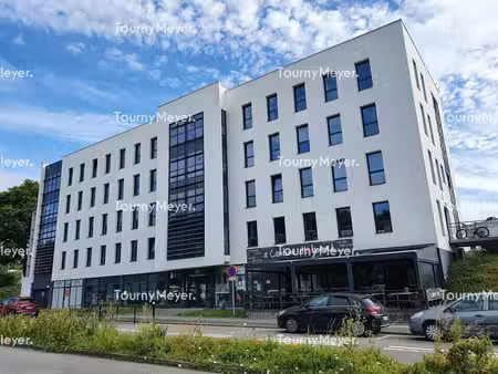 location bureaux 139m²