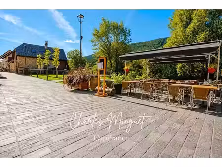 vente locaux professionnels 65 m² à la salle-les-alpes (05240)  225 000 €
