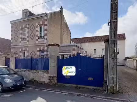 vente maison 6 pièces 143 m² à chatellerault (86100)  121 000 €