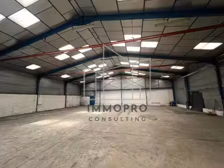 location local d’activités porcheville 78440 1512m²