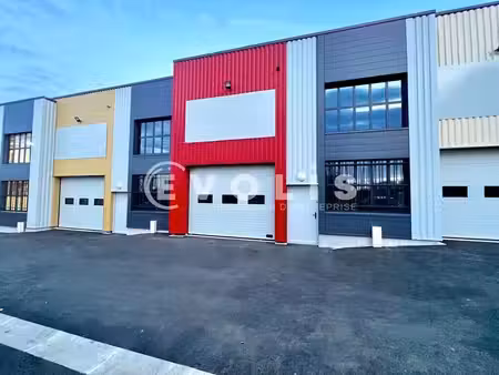 location local d’activités ormoy 91540 163m²