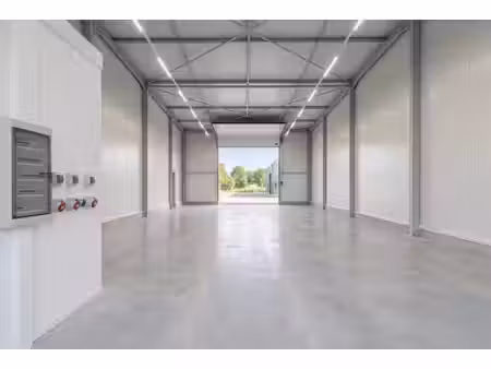 vente local d’activités pontault combault 77340 200m²