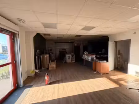 location local d’activités wasquehal 59290 552m²