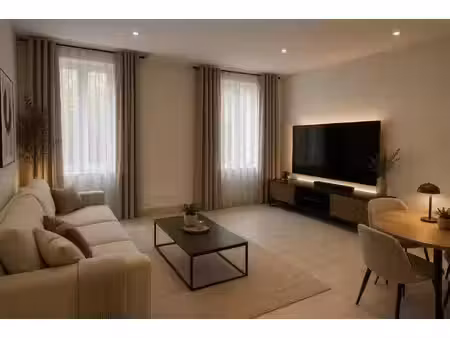 exclusivité - charmant t2 au coeur du village du muy laetitia