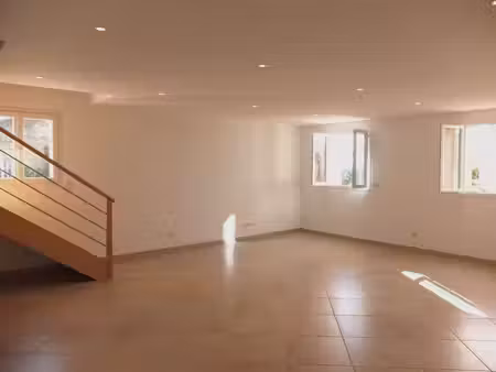 location maison 4 pièces 122m² vitrolles 13127