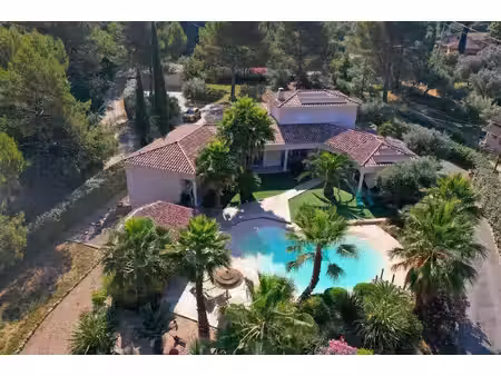 villa moderne 300 m² avec piscine style plage et terrain arbor