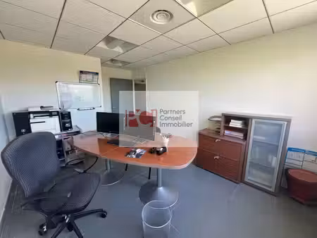 vente bureaux nîmes 30900 110m²