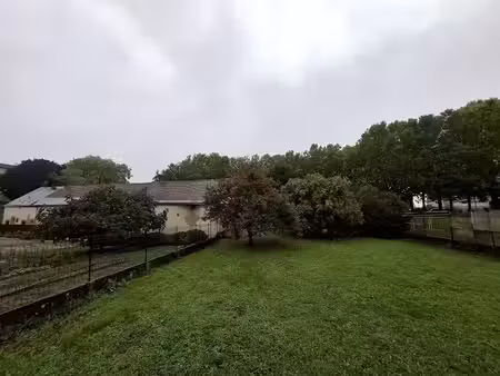 vente maison 12 pièces 300 m² à blois (41000)  159 000 €