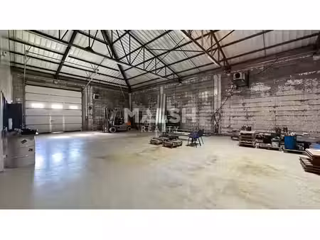 vente local d’activités lancié 69220 340m²