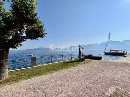 triplex à deux pas du lac léman et de la suisse !