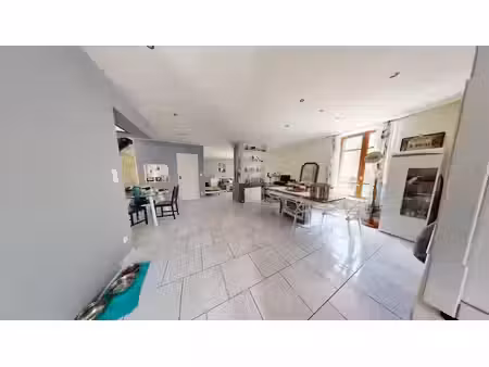 vente maison 4 pièces 152 m² à le chambon-feugerolles (42500)  285 000 €