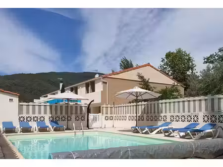 immeuble / résidence familiale avec piscine de 11 logements à amélie les bains  idéal proj