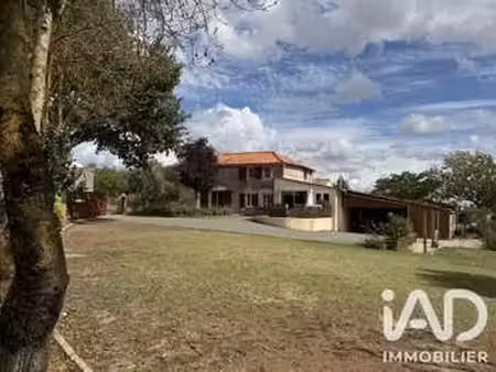 vente maison à saint-hilaire-de-voust (85120) : à vendre / 124m² saint-hilaire-de-voust
