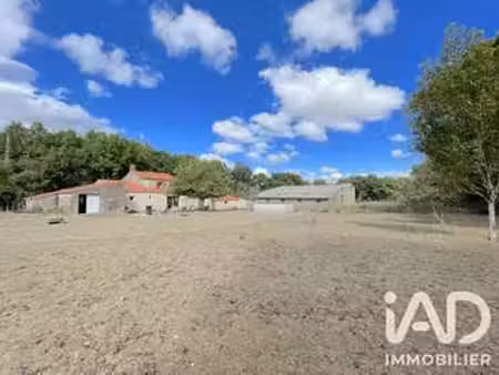 vente maison à sainte-flaive-des-loups (85150) : à vendre / 142m² sainte-flaive-des-loups