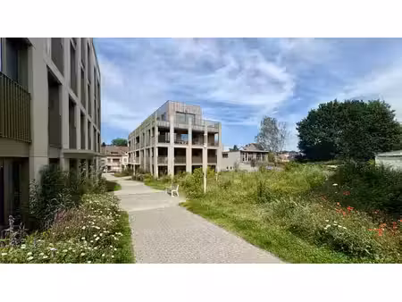 superbe penthouse 2 chambres situé au coeur de tervuren