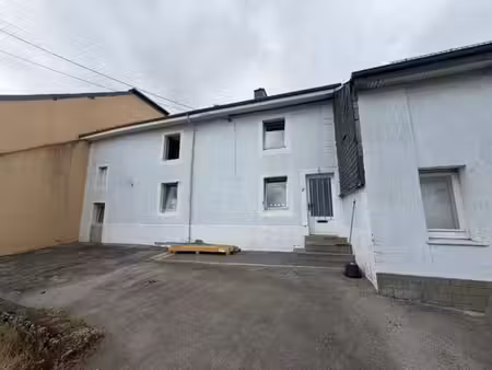 une maison sise rue de la fontaine 2 à 6860 léglise