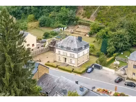 chassepierre – maison de caractère sur 1 400 m²