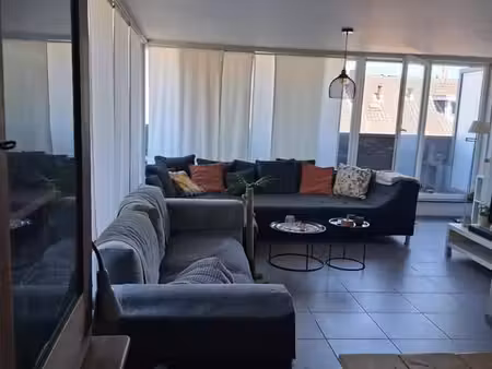 appartement duplex 3 chambres  terrasse et place de parking