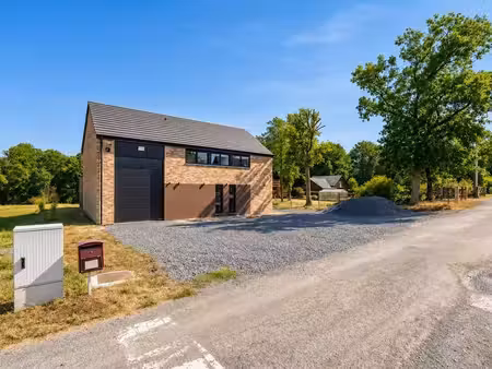 villa récente (2024) sise au calme à noiseux