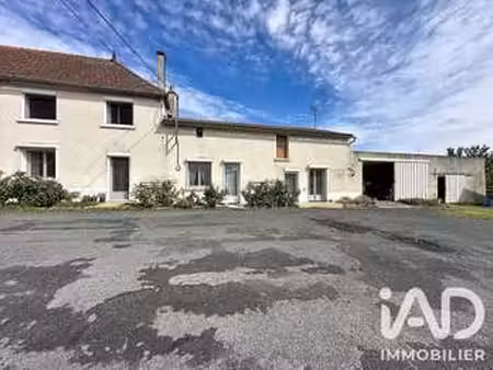 vente maison à saint-martin-de-mâcon (79100) : à vendre / 146m² saint-martin-de-mâcon