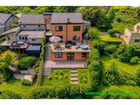 maison 4 chambres avec une splendide vue sur la vallée