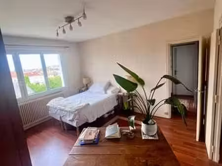 location appartement 2 pièces meublé à bordeaux (33000) : à louer 2 pièces meublé / 67m² b