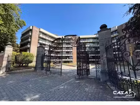 lumineux appartement 3 chambres avec garage en sous-sol