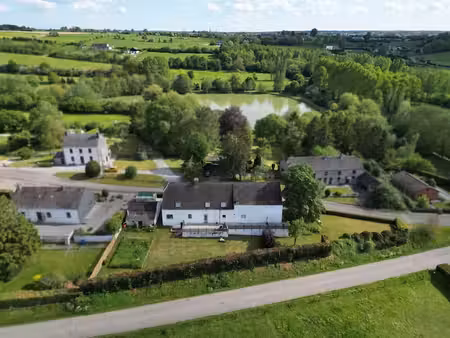 belle fermette avec jardin et vaste potentiel