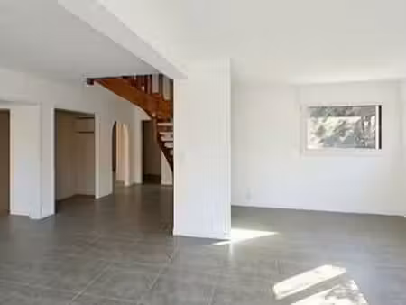 location maison à plouharnel (56340) : à louer / 149m² plouharnel