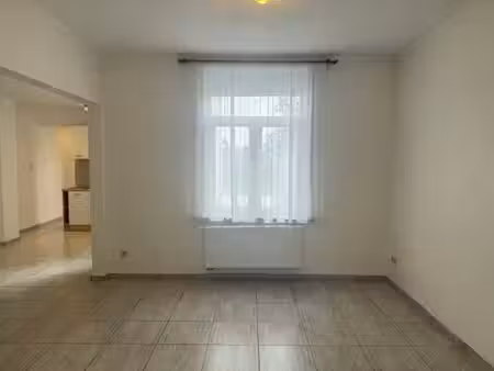 bel appartement au rez-de-chaussee  deux chambres  terrasse
