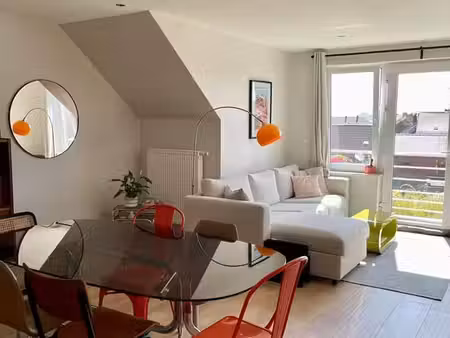 85m2 - 2 chambres + 1 dressing - cave - balcon