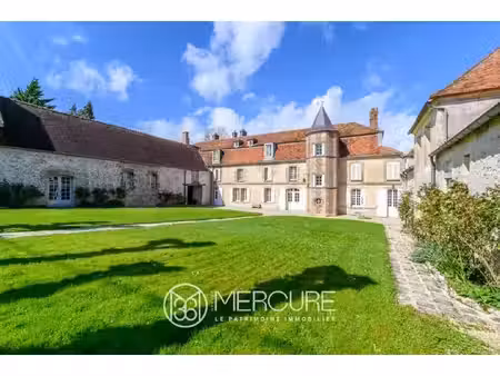 manoir à vendre à la chapelle-moutils