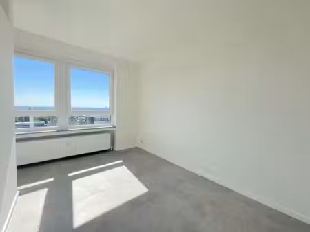 bel appartement 1 ch + terrasse + empl de parking