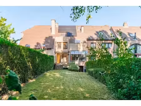 maison d'architecte 4 chambres au calme d'un clos prisé