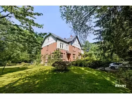 maison d'officier rénovée sur un terrain de 3 000 m2